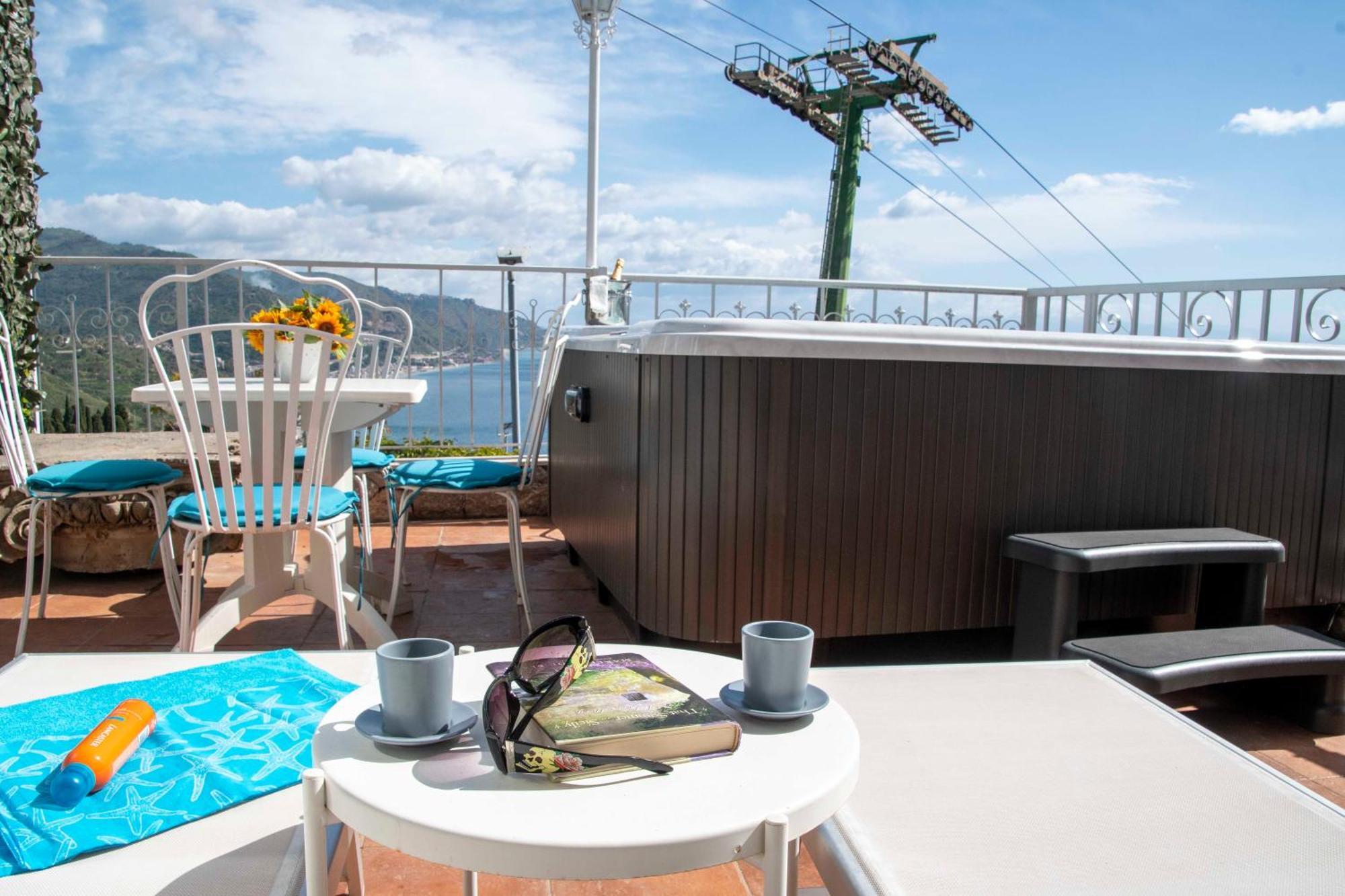 Dream View Suites Taormina Bagian luar foto