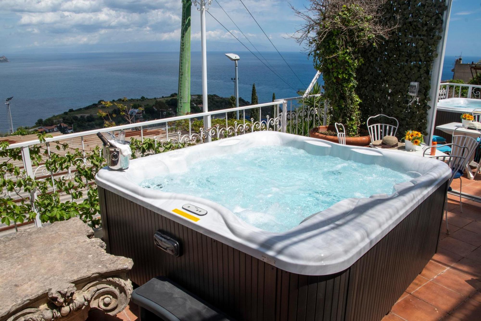 Dream View Suites Taormina Bagian luar foto